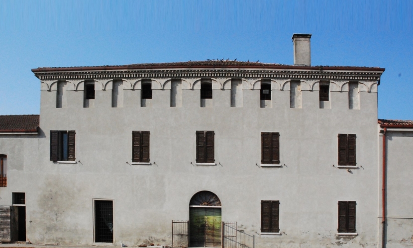 Facciata Corte Facchina